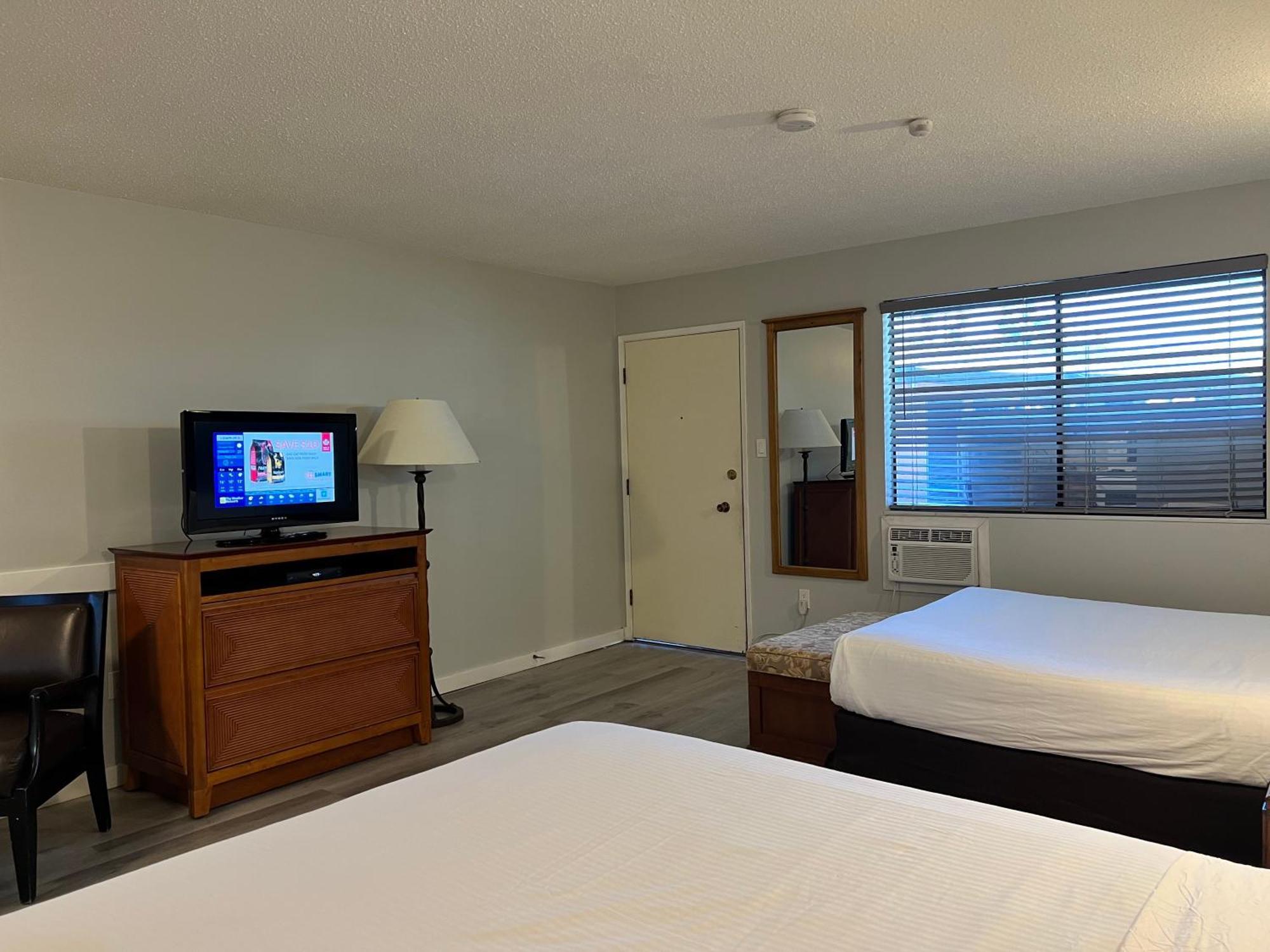Vip Motel Parksville Exterior photo